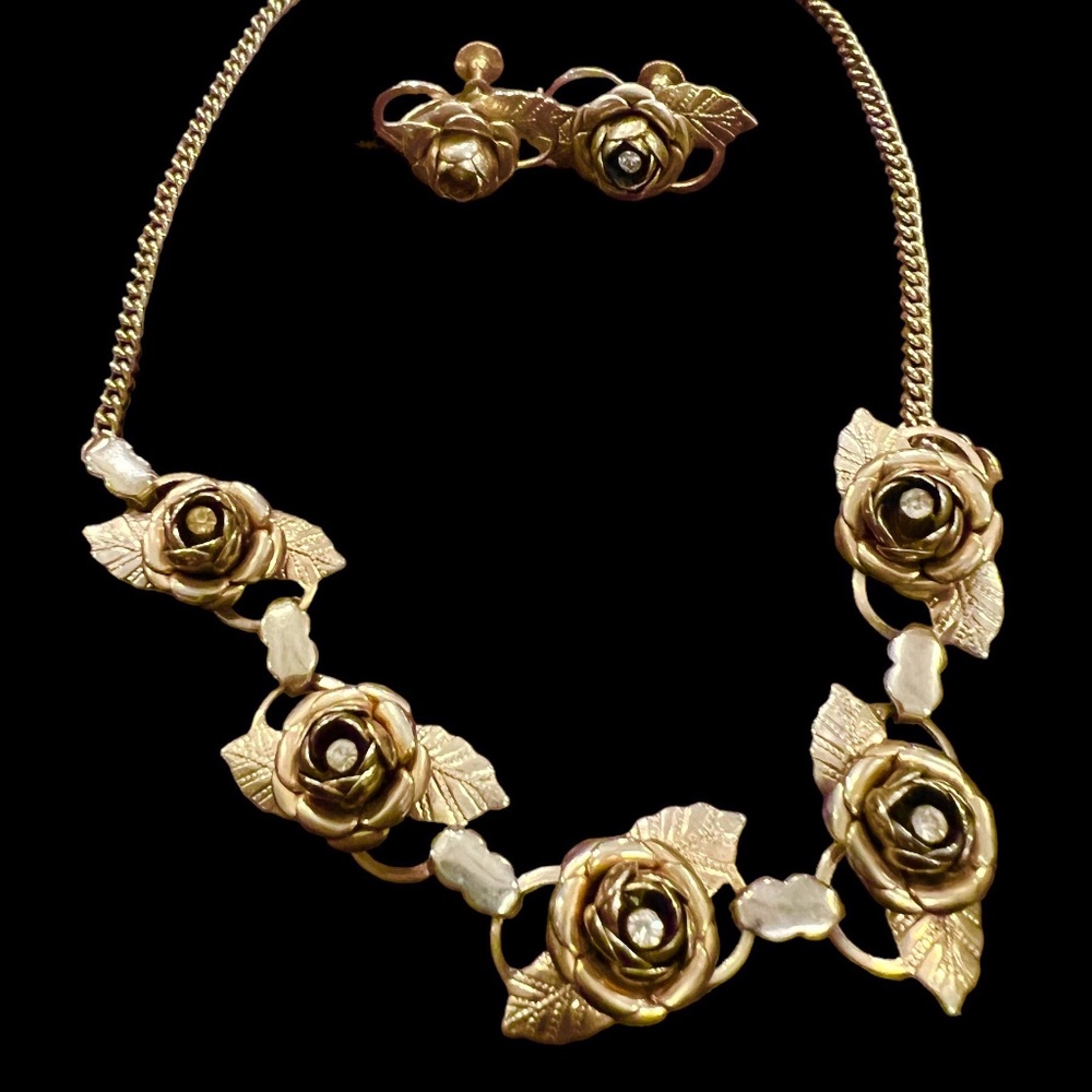 Vintage Set: Rose and Rhinestone Necklace with Screw-back Earrings Gold